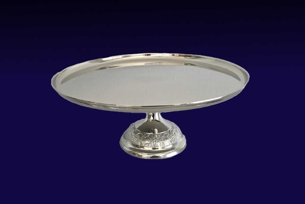 Silver Pedestal Cake Stand – 14cm tall & 33cm Diameter